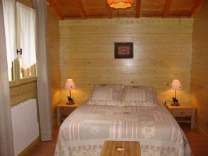 MOYCopie de Arolles chambre1.jpg